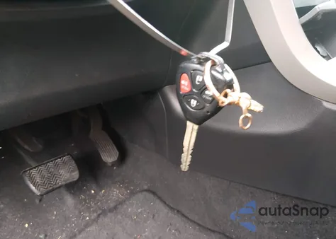 2011 Toyota Corolla S z USA, uszkodzony, nr VIN 2T1BU4EE6BC653773